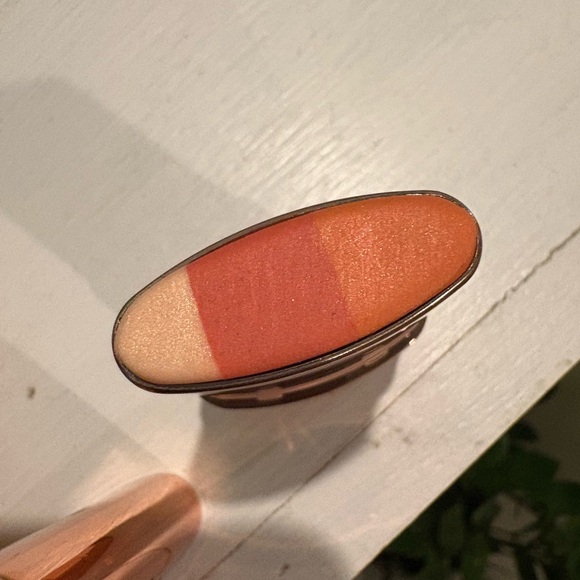 Bronzer_&_Contour